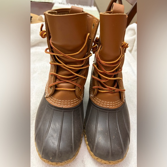 L.L. Bean Ladies Bean Boots in Tan and Brown AKA “Duck Boots” 🤎 - Picture 2 of 11